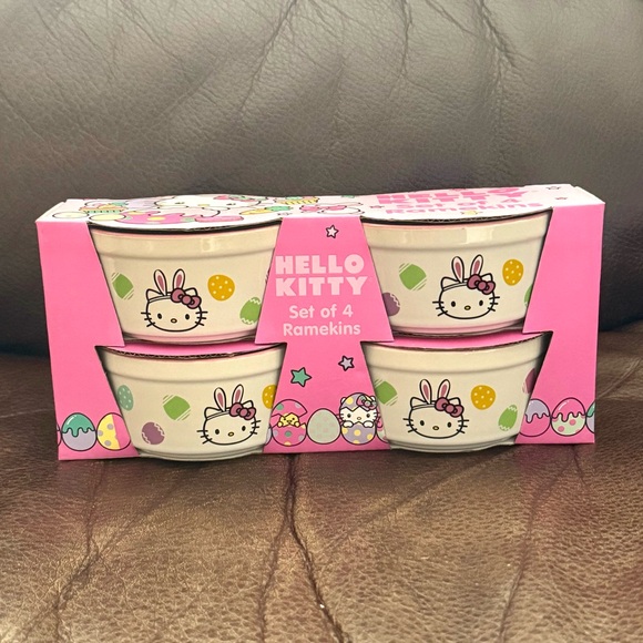 Hello Kitty Easter Ramekin Set - Picture 3 of 15